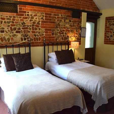 Hotel At The Farmhouse Hunters Hall Dereham Exteriér fotografie