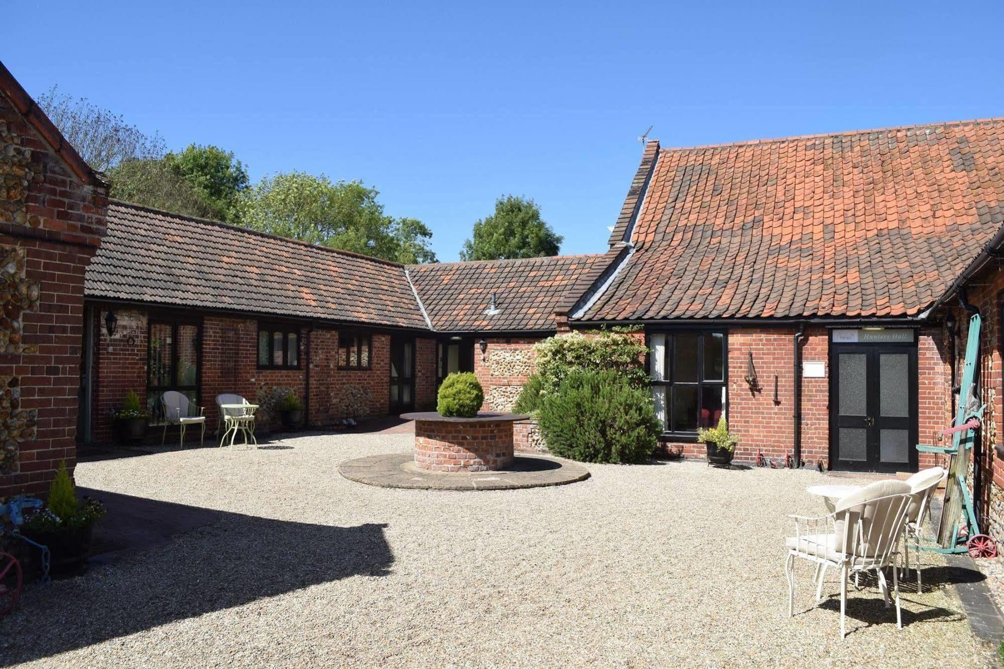 Hotel At The Farmhouse Hunters Hall Dereham Exteriér fotografie