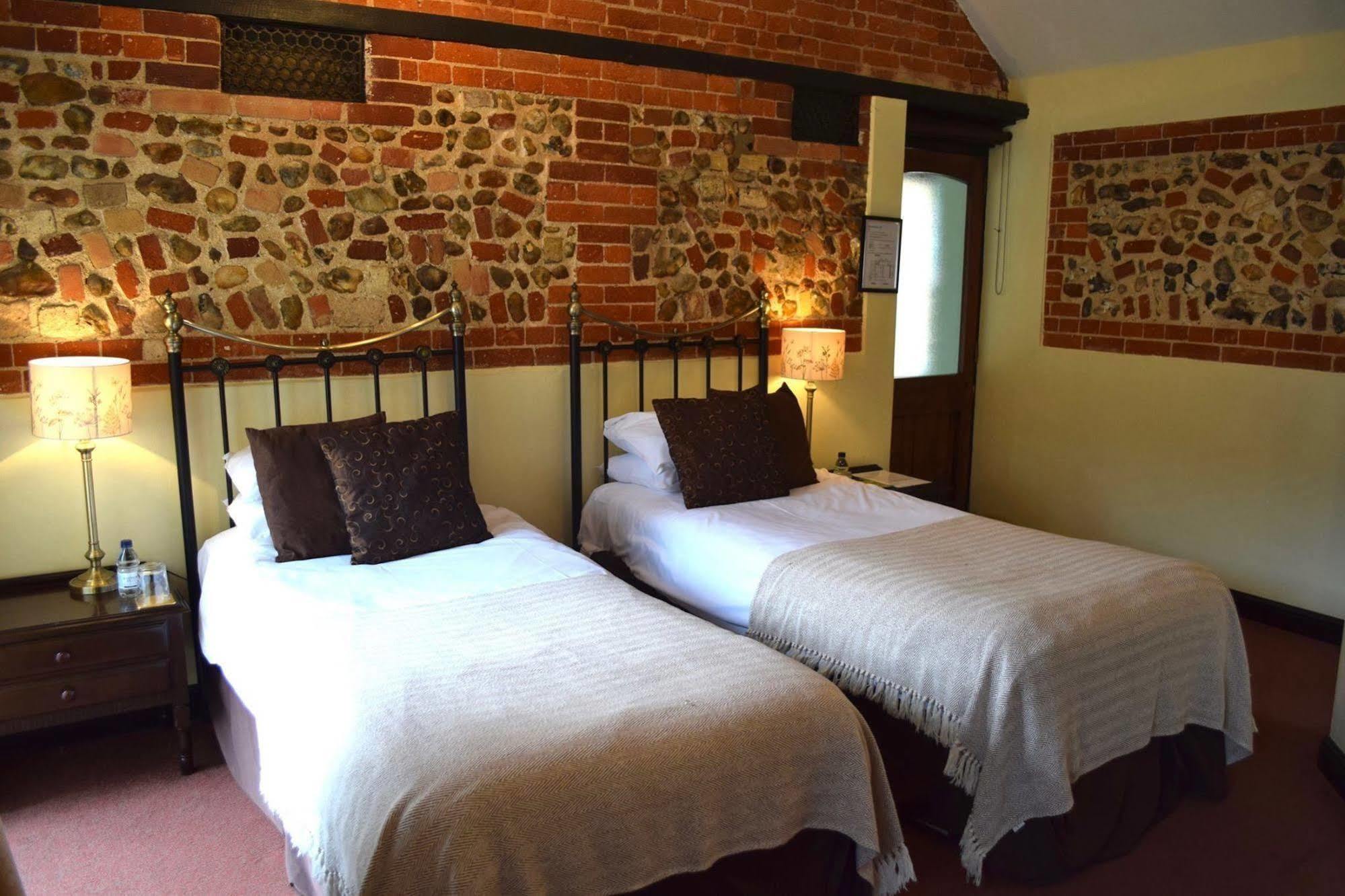 Hotel At The Farmhouse Hunters Hall Dereham Exteriér fotografie