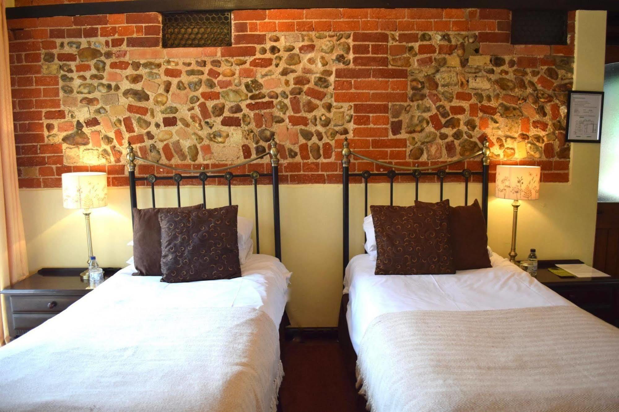 Hotel At The Farmhouse Hunters Hall Dereham Exteriér fotografie